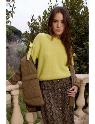 Bow sweater
