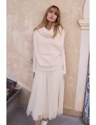Sleeveless sweater, studded with sequins