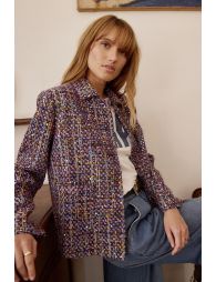 Veste courte en tweed, parsemée de strass