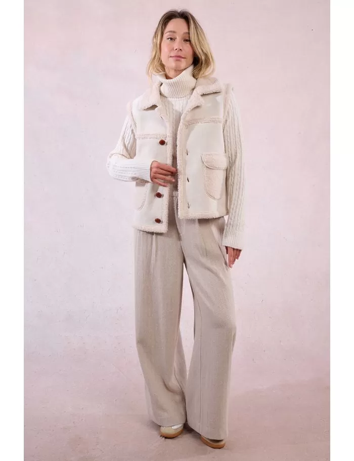 Chaqueta de manga sisa en tejido de borreguito