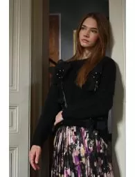 Pull en maille à fleurs en relief