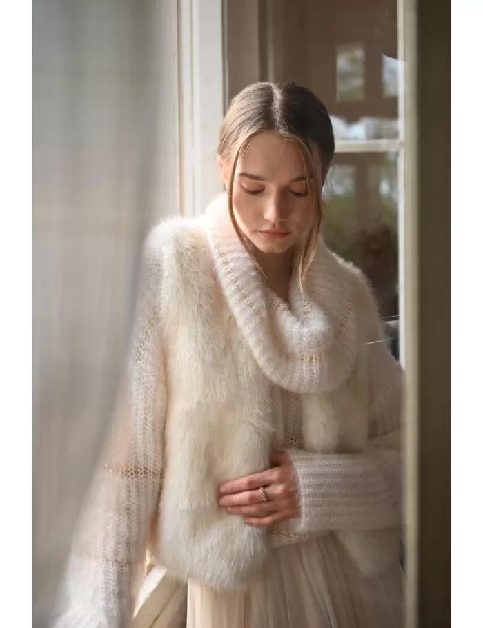 Veste sans manches en fausse fourrure