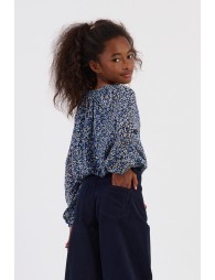 Blusa de niña de manga larga, con estampado.
