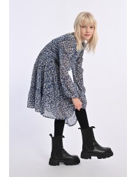 Vestido de niña de manga larga, con estampado y volantes.