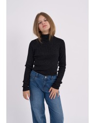Jersey de niña de manga larga, con cuello alto.