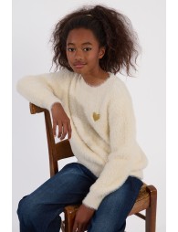 Pull duveteux cœur brodé