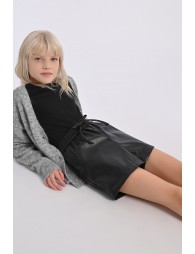 Short en simili cuir