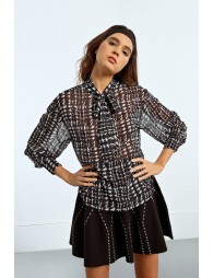 Blouse imprimée en semi-tansparence