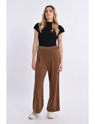 Wide velvet trousers