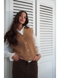 Knitted cardigan, sleeveless