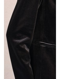 Fitted velvet blazer