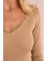 Sous-pull finition dentellée