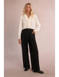 Wide pants with multi-pleats