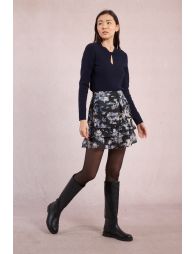 Falda corta con estampado y volantes