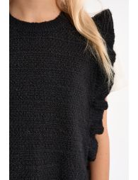 Sleeveless sweater with ruffled stripes