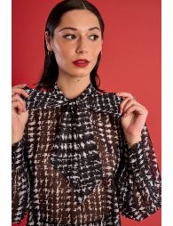 Blouse imprimée en semi-transparente