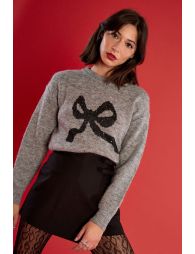 Knitted sweater, bow pattern