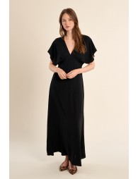 Robe longue, col V