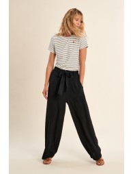 Flowing trousers