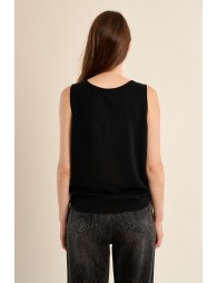 Fluid, knotted tank top