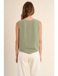 Fluid, knotted tank top