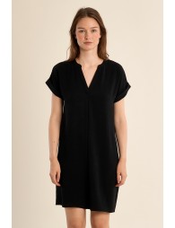 Robe courte et droite