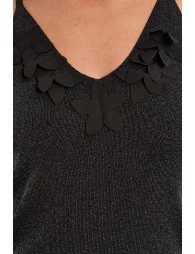 Top de mujer de tirantes, con detalles.