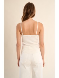 Top de mujer de tirantes, con detalles.