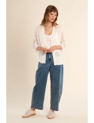 Vest with lace sleeves