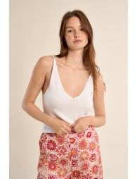 Top de mujer sin manga, básico.