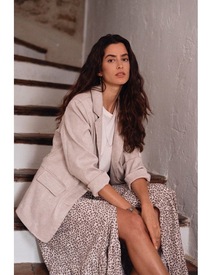 Blazer de mujer de manga larga, bolsillos frontales.