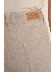 Short de mujer corto, tiro alto.