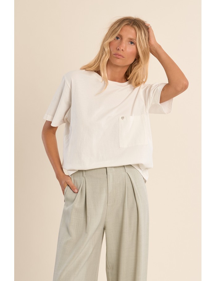 Cotton T-shirt with heart pocket