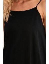 Vestido largo, de tirantes y lazada.