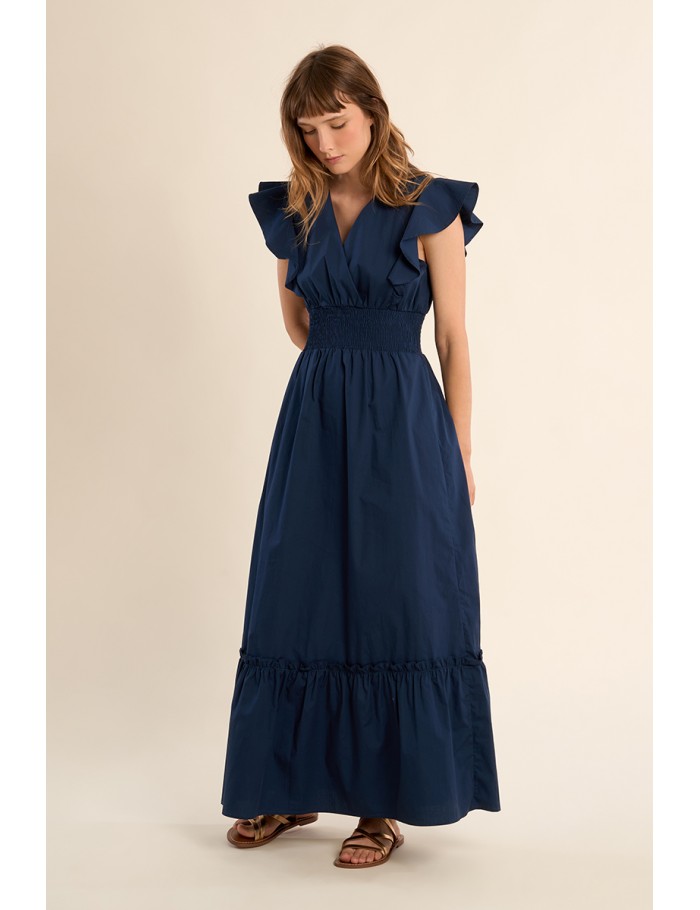 Long dress in volume