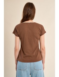V-neck T-shirt, with embroidery and beading