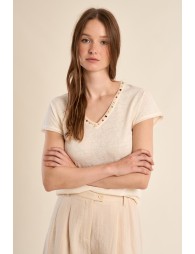 T-shirt col V, avec broderie et perles