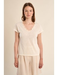 T-shirt col V, avec broderie et perles