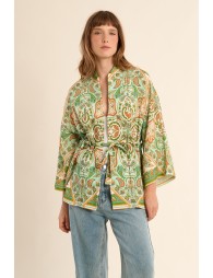 Kimono de mujer de manga larga, con estampado.