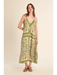 Vestido largo, de tirantes, con estampado.