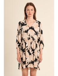 Vestido de media manga, con estampado.