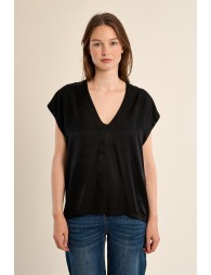 Top de mujer de manga corta, cuello en V.