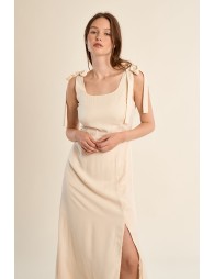 Robe longue à nouer, effet satiné