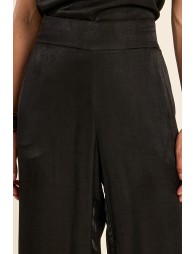 Flowing straight trousers