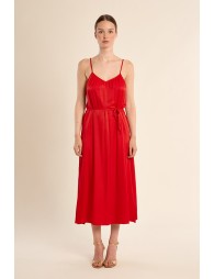 Robe longue à fines bretelles