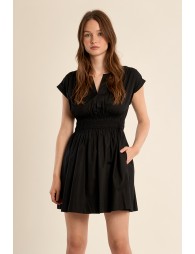 Robe courte en coton, taille smockée