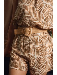 Short de mujer corto, con estampado y lazada.