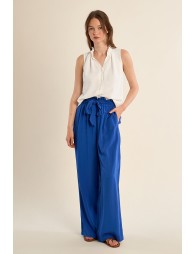 Sleeveless blouse top