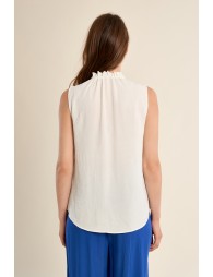 Sleeveless blouse top