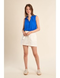 Sleeveless blouse top